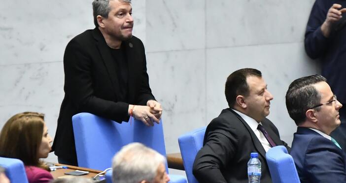 Декларация на Продължаваме промяната-Демократична България (ПП-ДБ) в защита на достойните