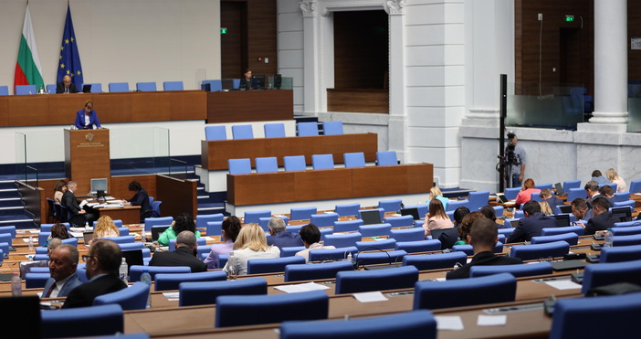 Размерът на таксата за платено обучение да не може да