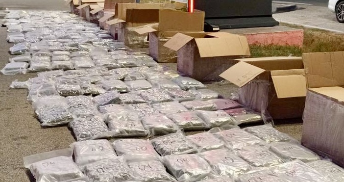 Близо 400 килограма марихуана задържаха служителите на ГДБОП в Сливен