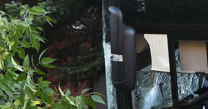 Тежка катастрофа с автобус е станала по-рано днес на Подбалканския