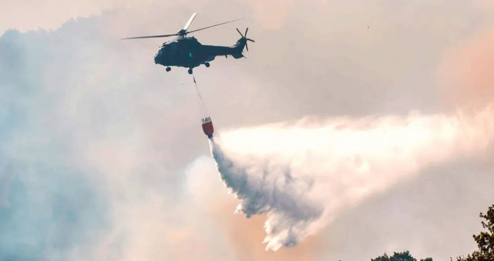 Огненият ад у нас няма край Втори хеликоптер се включва в
