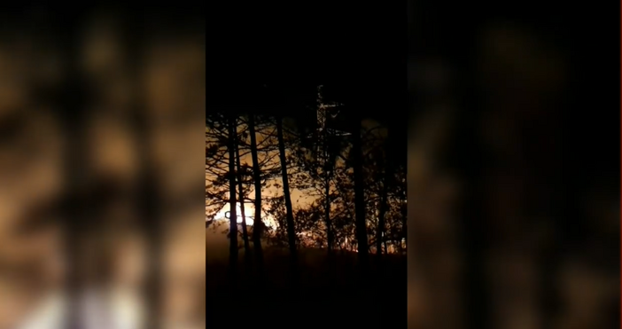 Пожарът в село Илинденци продължава да се разраства в северна