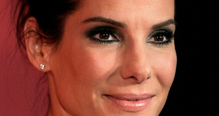 Сандра Анет Бълок е американска филмова актриса и продуцент Родена е в Арлингтън  Вирджиния на 26