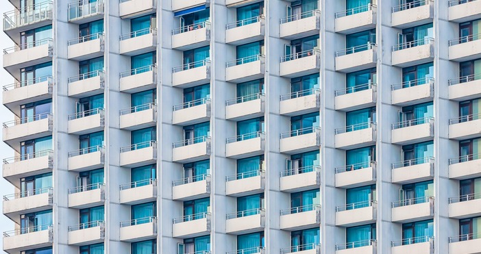 Казана дума – хвърлен камък С усилената си работа и