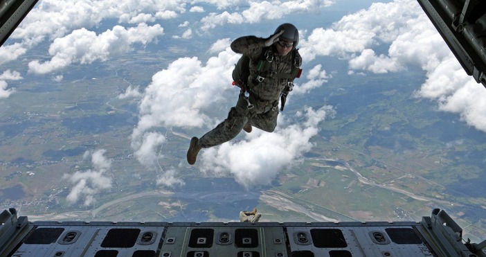 Ето хороскопа на Ламята за вторник ОвенДенят е подходящ за спокойни