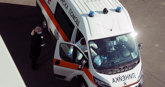 14 годишно момче от детски лагер е паднало от терасата на