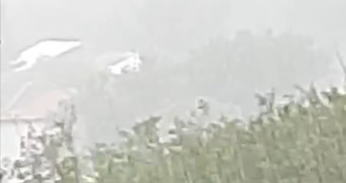 Буря в Североизточна България 30 литра на квадрат се изписаха над