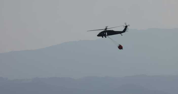 Обстановката в страната във връзка с пожарите остава сложна затова