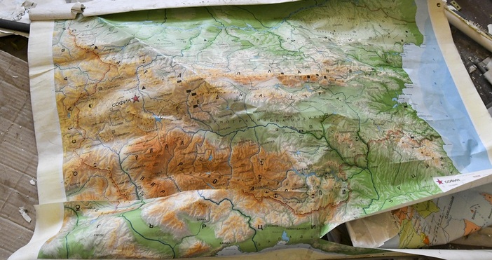 Осем училища закри министърът на образованието и науката преди няколко