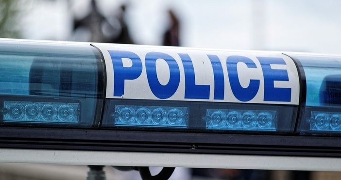 Четирима души са убити при стрелба в бар в щата