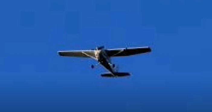 Телата на пилот и сина му бяха открити след като