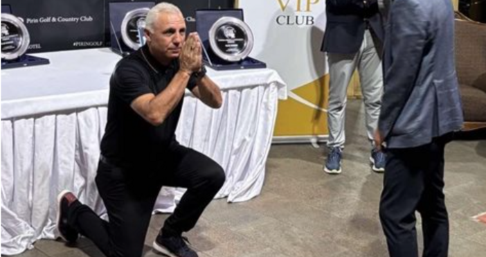 Най успелият футболист в историята на България Христо Стоичков отдаде дължимото