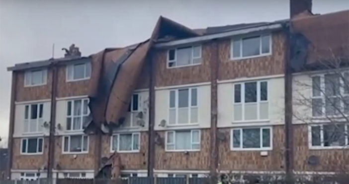 Необичайно мощна буря предизвика транспортен хаос в Шотландия Властите предупреждават