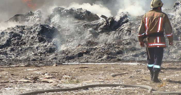 Дни след като пожарът в Пирин беше овладян продължават обходите