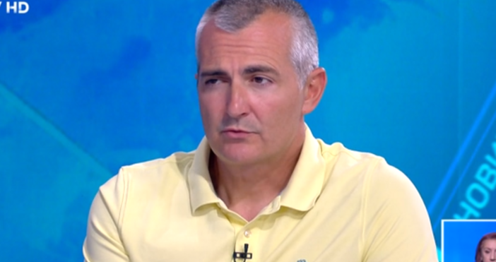 Бившият автомобилен състезател и експерт по пътна безопасност Димитър Илиев