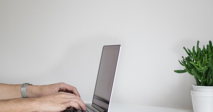 Сайтовете на забранени руски медии остават лесно достъпни в преобладаващото