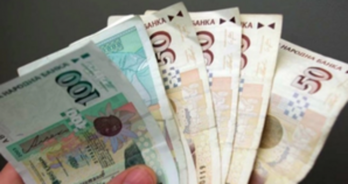 Размерът на пенсията за осигурителен стаж и възраст се определя