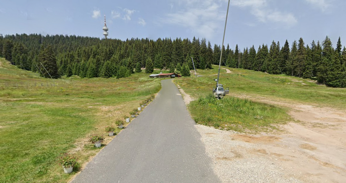 Община Смолян отмени забраната за движение на автомобили до кулата