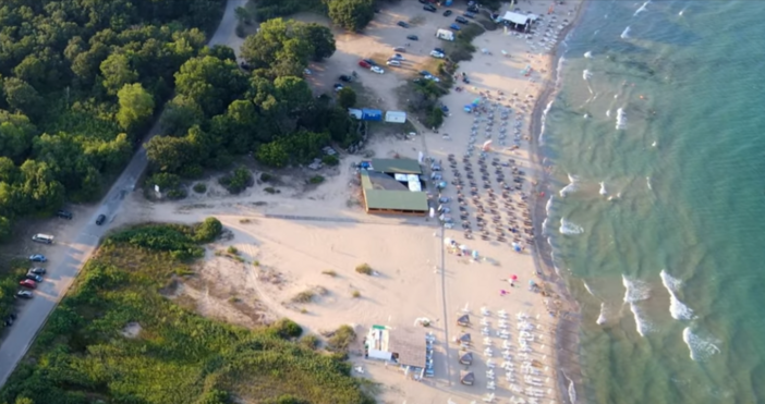 Заради съчетанието на уникалната природа чистите води и просторните плажове