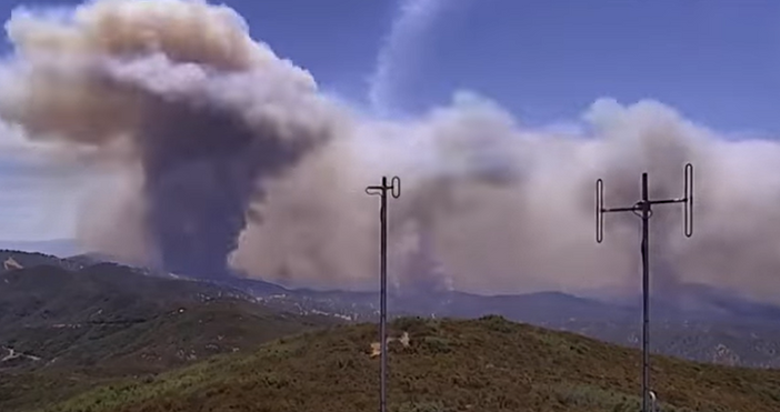 От Министерството на външните работи съобщават за активен горски пожар