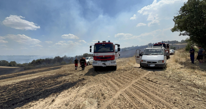 Към момента обстановката е спокойна. Фронтовете, които снощи се развиваха,