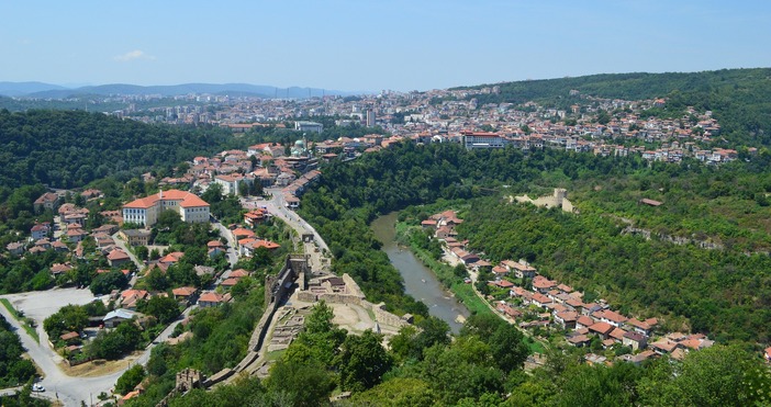 Голяма авария остави Велико Търново и 10 села без вода От