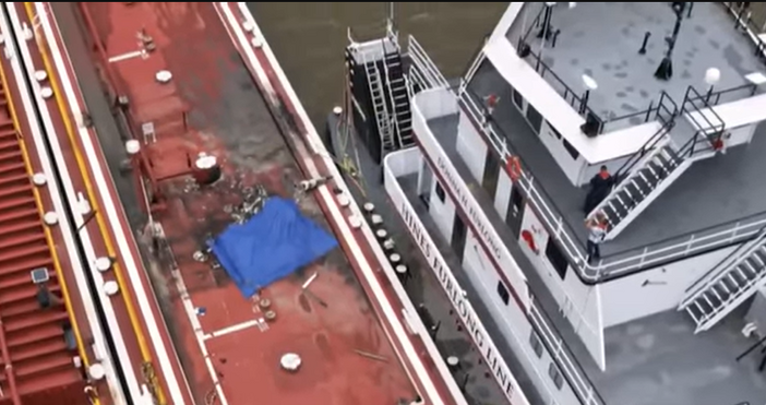 Кадри Х YoutubeДвама души са загинали вчера след като хеликоптер