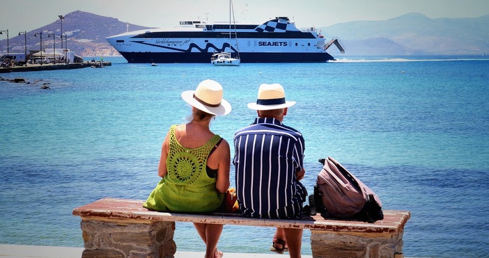 Разгневени пътници са попречили днес сутринта на ферибот да отплава