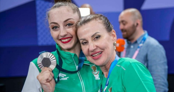 Силен пост написа Илиана Раева във Фейсбук Тя припомня големият български