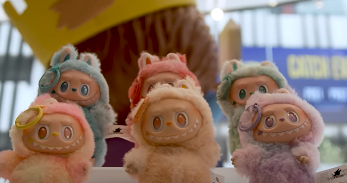 Група маскирани крадци отмъкнаха кукли Labubu на стойност около 7