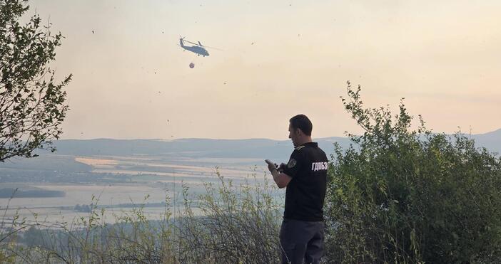 Снимки: Успяхме да спрем огъня на прага на вратите на