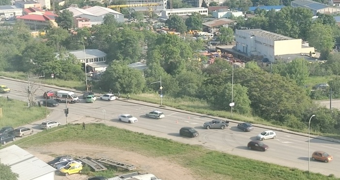 Близки и приятели на 25 годишния трагично загинал Александър Маринов при