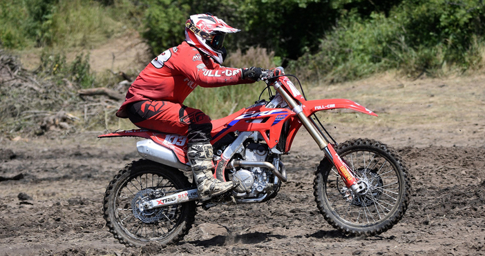 17 годишен младеж от Руен е пострадал след инцидент с мотор