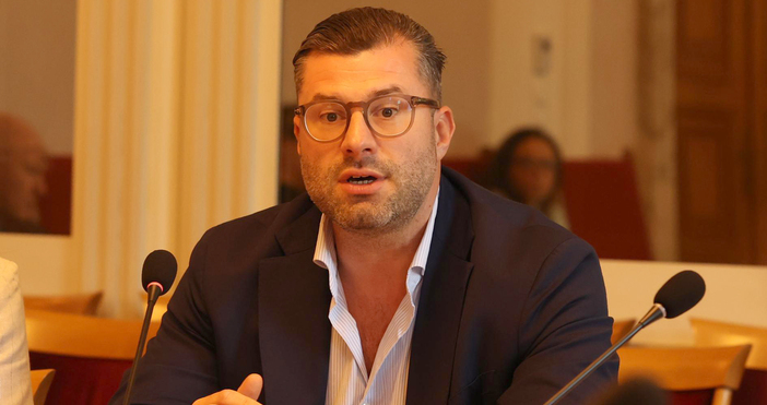 Туризмът, заедно с транспорта, е секторът, който ще има най-видимите