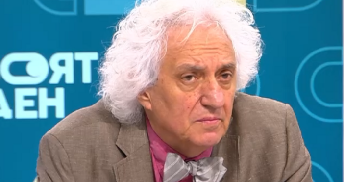 Стопкадър Нова НюзГеорги Лозанов направи на пух и прах политиците