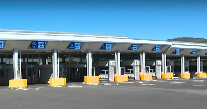 Трафикът е интензивен на изход за леки автомобили на Граничния