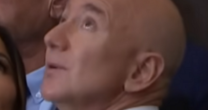 Новината за иненадваща смърт в семейството на Джеф Безос разтърси медиите Неговата