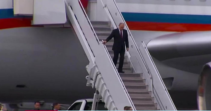 Тръмп и Путин започнаха преговорите за възможния край на руско украинската