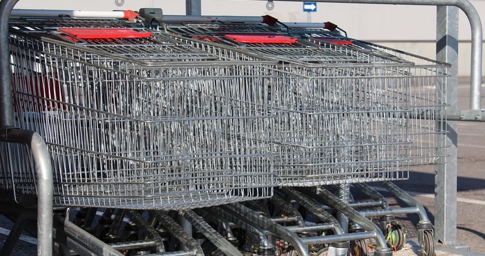 Цената на значителна част от стоките е по висока в големите