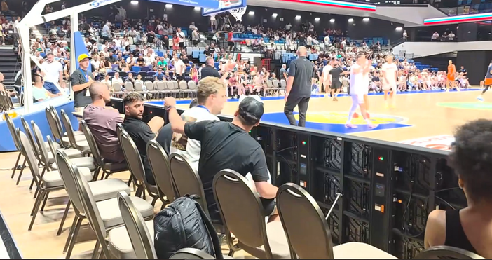 България приема Австрия в Арена Ботевград от 18 00 часа тази