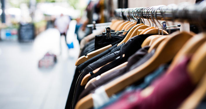 Мая Иванова Снимка Днес е международния Ден на магазините за втора