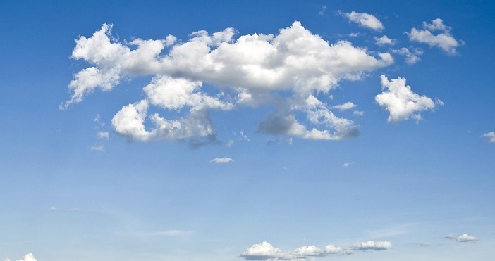 Изумителни кадри в небето показа Метео Балканс Те идват Виждаме лещовидни облаци