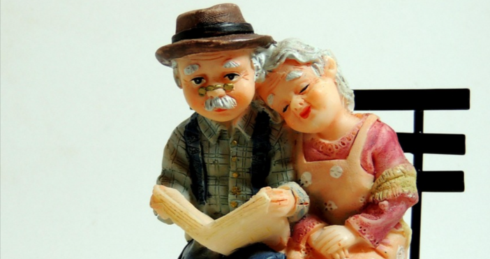 Средният размер на получаваната сума от пенсионер нарасна до 1015