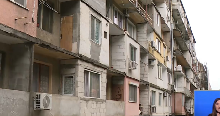 Вместо безплатно саниране 126 семейства заживяха в блок на