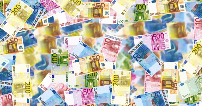 Банките призовават клиентите си да не чакат последния момент а