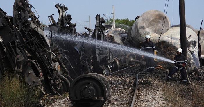 Младежи на 17 и 14 години са задържани за срок