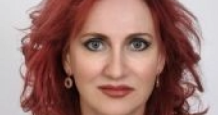 Тя бе председател на РЛК Стара Загора изключителен специалист по микробиология