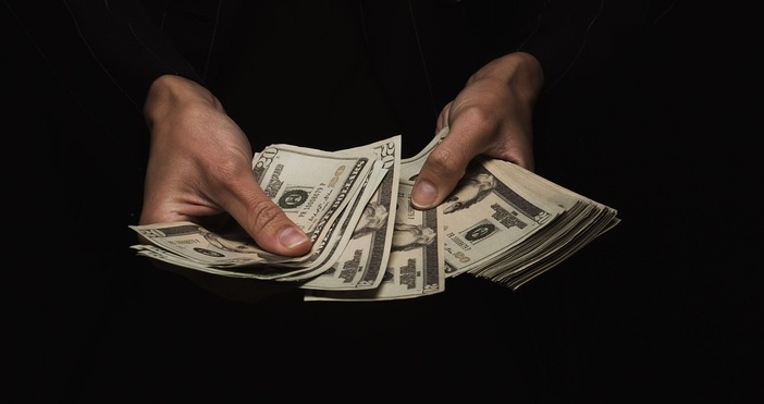 Европейският износ на автомобили и фармацевтични продукти за САЩ ще