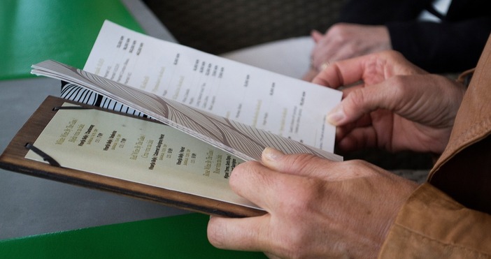 Дигиталните менюта в заведенията може да са допълнение но не