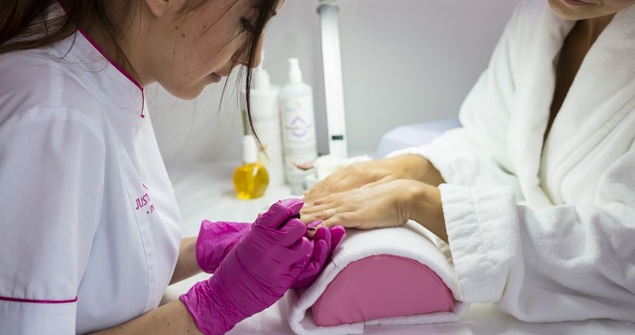 Съставката Trimethylbenzoyl Diphenylphosphine Oxide TPO използвана в някои гел лакове